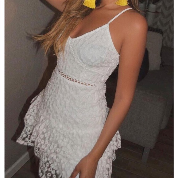 White floral lace crochet trim dress - Picture 2 of 8